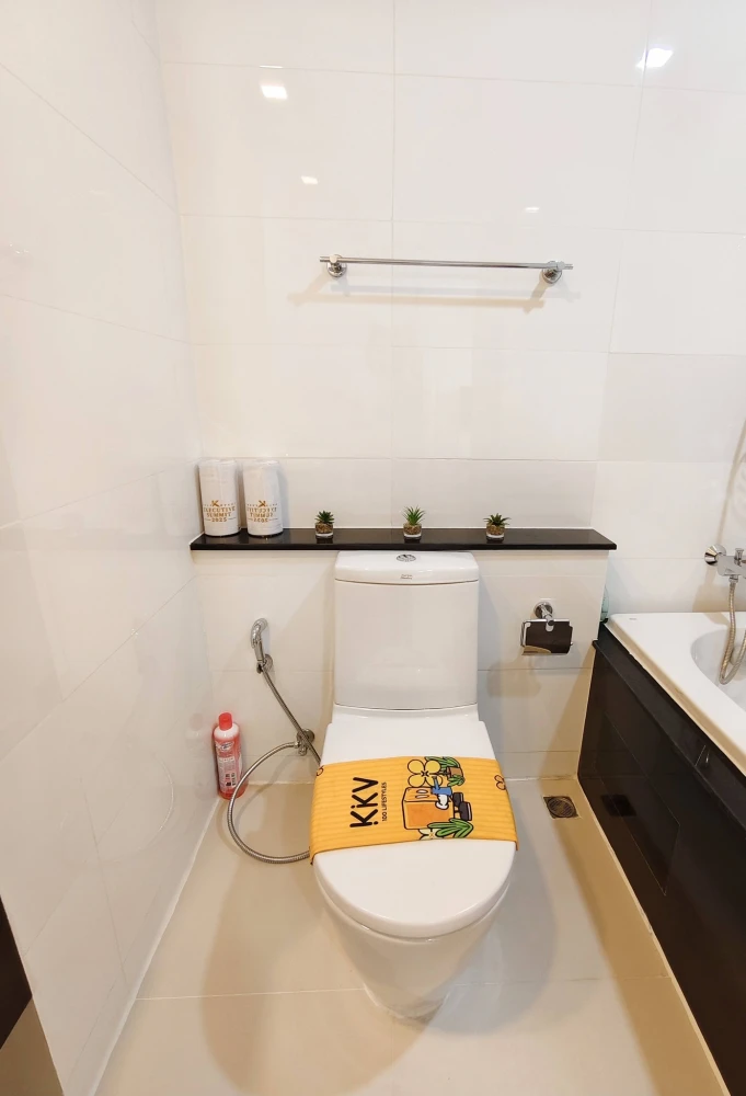 For rent: The Coast Bangkok, beautifully decorated minimalist apartment with spacious living area and fully furnished. Book now!