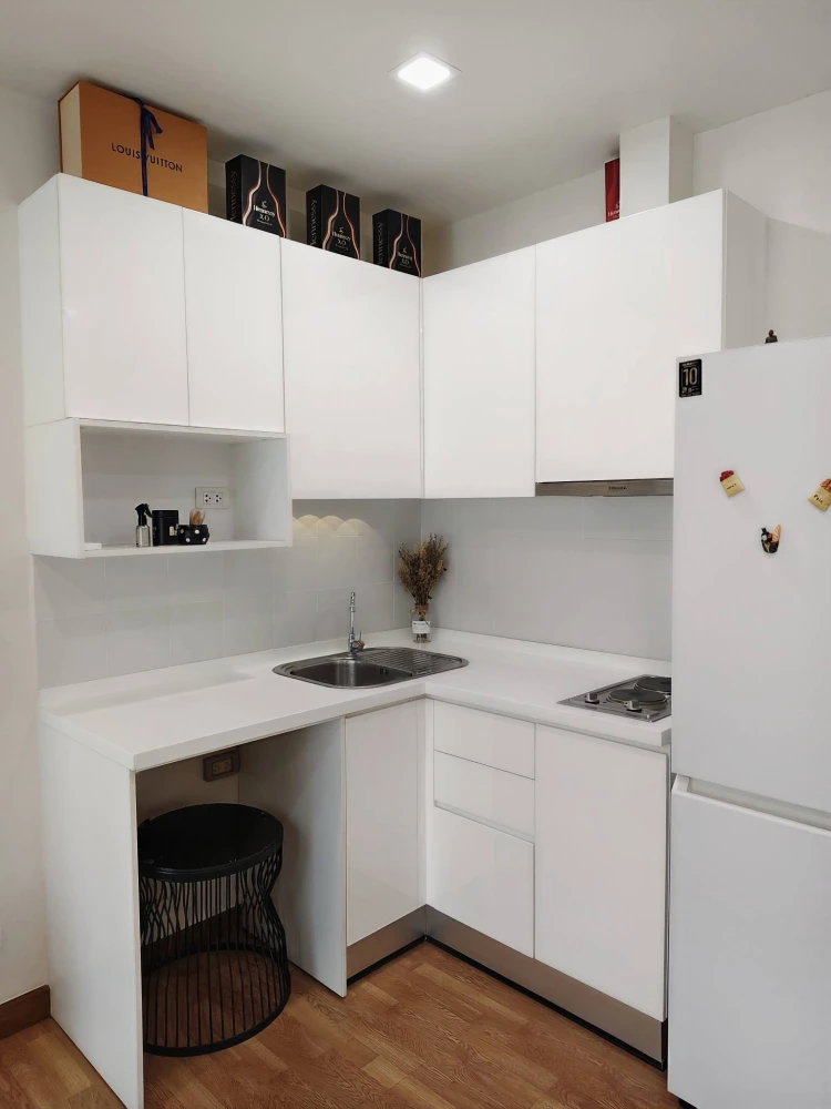 For rent: The Coast Bangkok, beautifully decorated minimalist apartment with spacious living area and fully furnished. Book now!