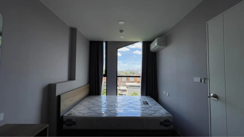 For rent: The Coopers Sukhumvit 64, 7th floor, harbor view, fully furnished and equipped, ready to move in.