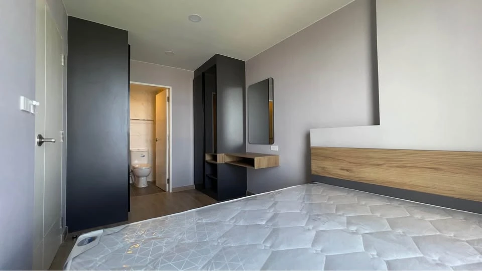 For rent: The Coopers Sukhumvit 64, 7th floor, harbor view, fully furnished and equipped, ready to move in.