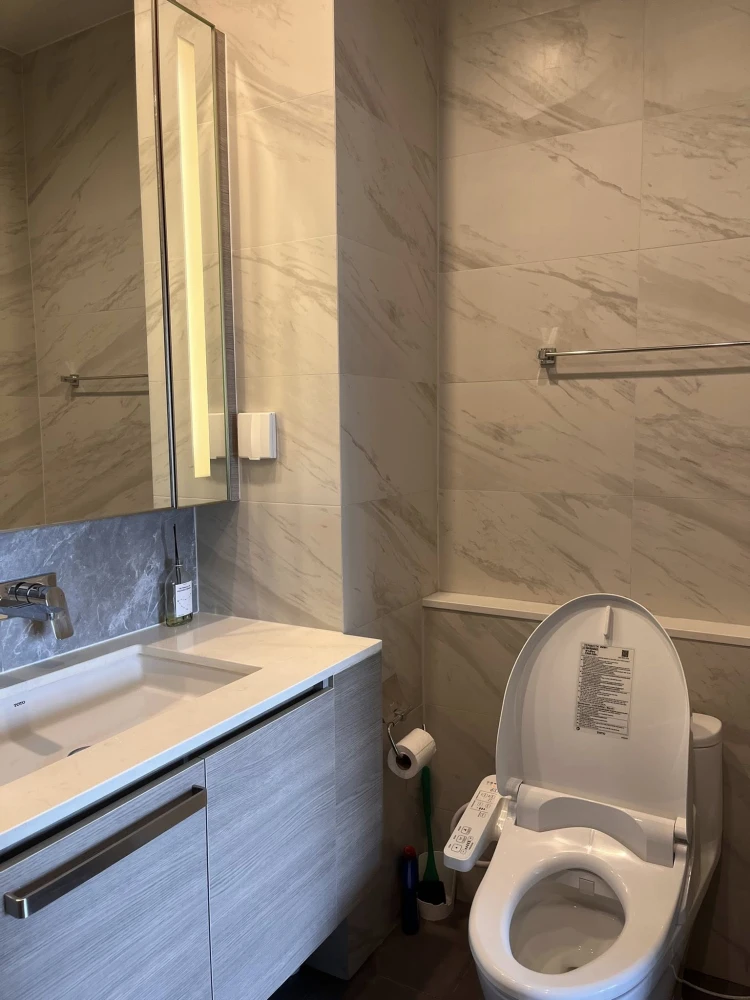 For rent: The Crest Park Residences, 26th floor. A lovely, fully furnished unit. Book now, don't wait!