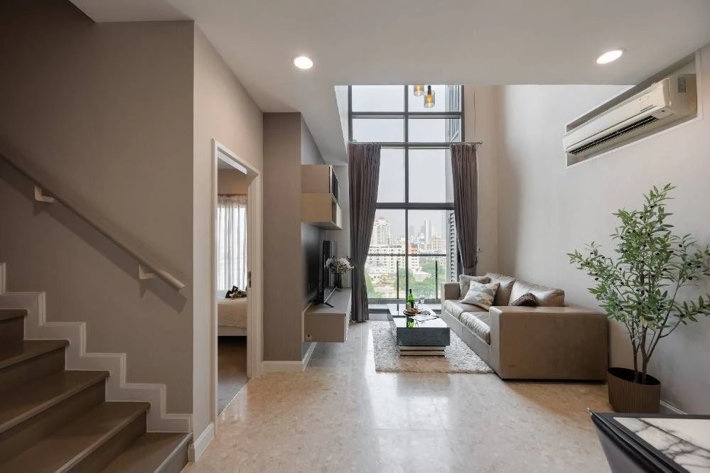 For sale: The Crest Sukhumvit 34, ready to move in, high floor, fully furnished, book now!