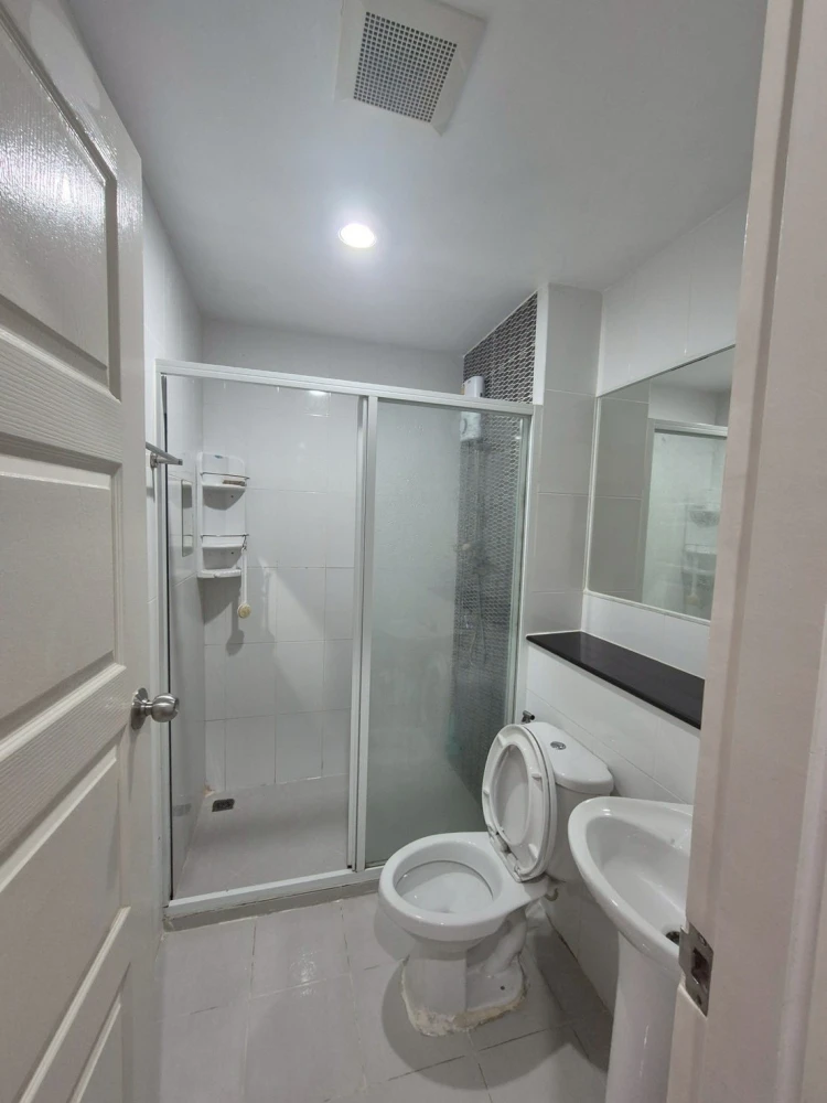 For rent: The Crystal Bliss @ Rattanathibet, ready to move in, fully furnished, spacious room, reserve now.