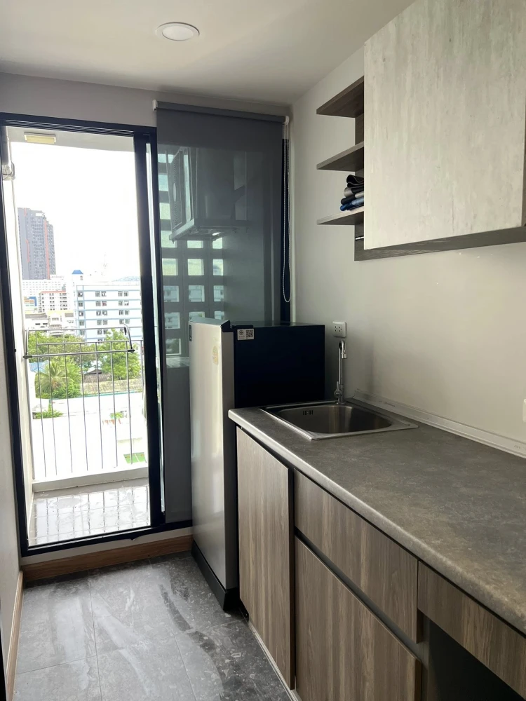 For rent: The Cube Loft Srinakarin-Theparak, 1 bedroom, 1 bathroom, good location, comes with complete facilities, reserve now.