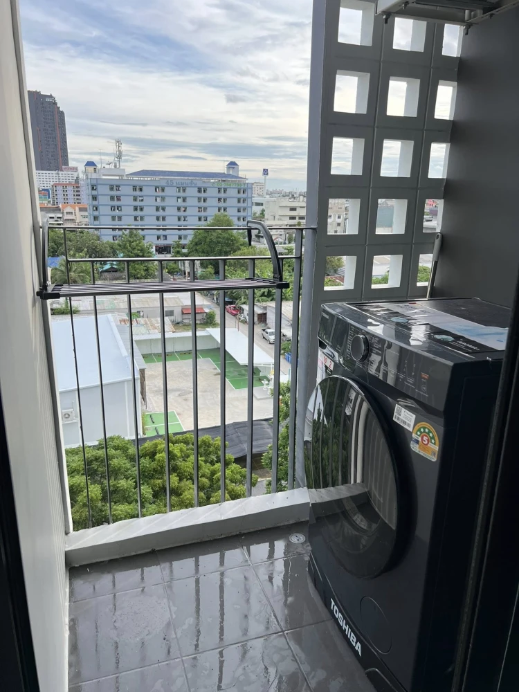 For rent: The Cube Loft Srinakarin-Theparak, 1 bedroom, 1 bathroom, good location, comes with complete facilities, reserve now.