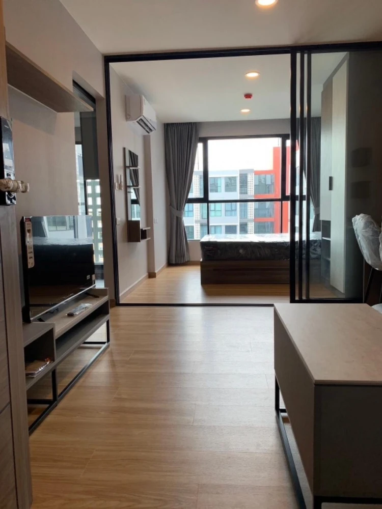 For rent: The Cube Loft Srinakarin-Theparak, 8th floor, fully furnished. Book now!