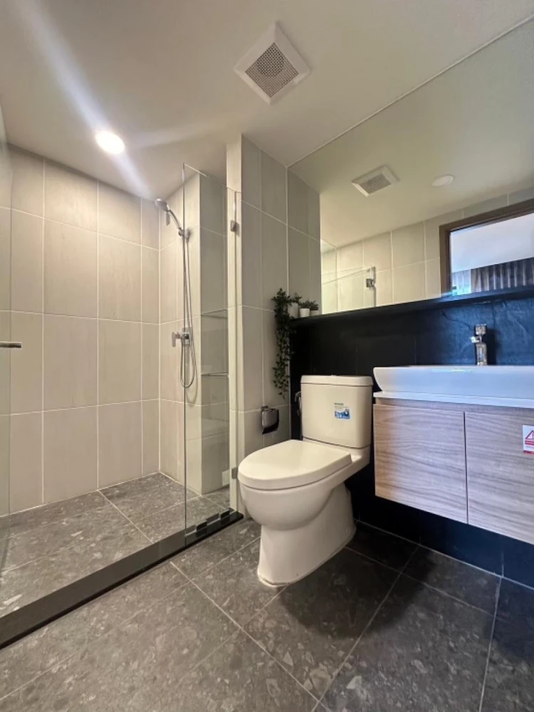 For rent: The Cube Loft Srinakarin-Theparak, 8th floor, fully furnished. Book now!