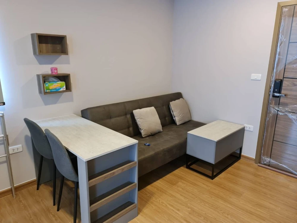 For rent: The Cube Loft Srinakarin-Theparak, ready to move in, fully equipped with amenities. Come reserve now before it's too late.