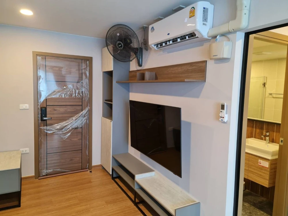 For rent: The Cube Loft Srinakarin-Theparak, ready to move in, fully equipped with amenities. Come reserve now before it's too late.