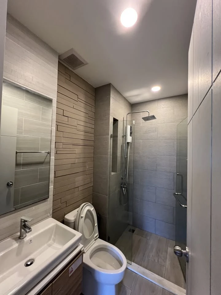 For sale or rent: The Cube North Chaengwattana 12, swimming pool view, great atmosphere, fully functional decoration, don't miss it.