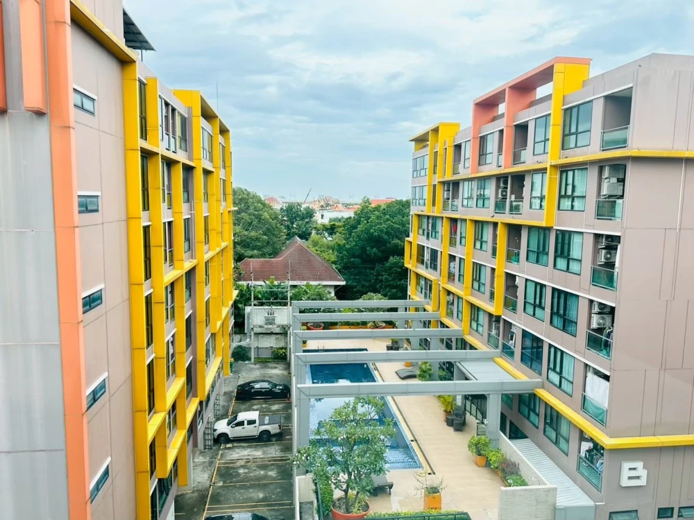 For rent: The Cube Plus Chaengwattana, 1 bedroom, 1 bathroom. Great location, convenient transportation, fully furnished. Book now!