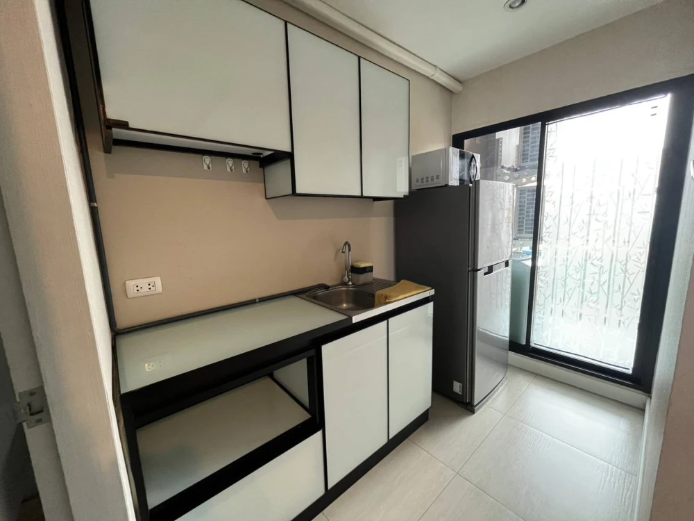 For rent: The Cube Plus Chaengwattana. Ready to move in, fully furnished. Book now, don't miss out!
