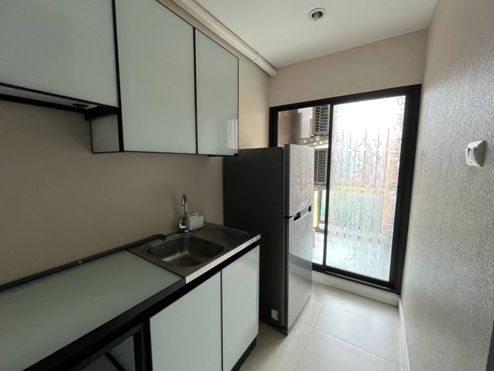 For rent: The Cube Plus Chaengwattana. Ready to move in, fully furnished. Book now, don't miss out!