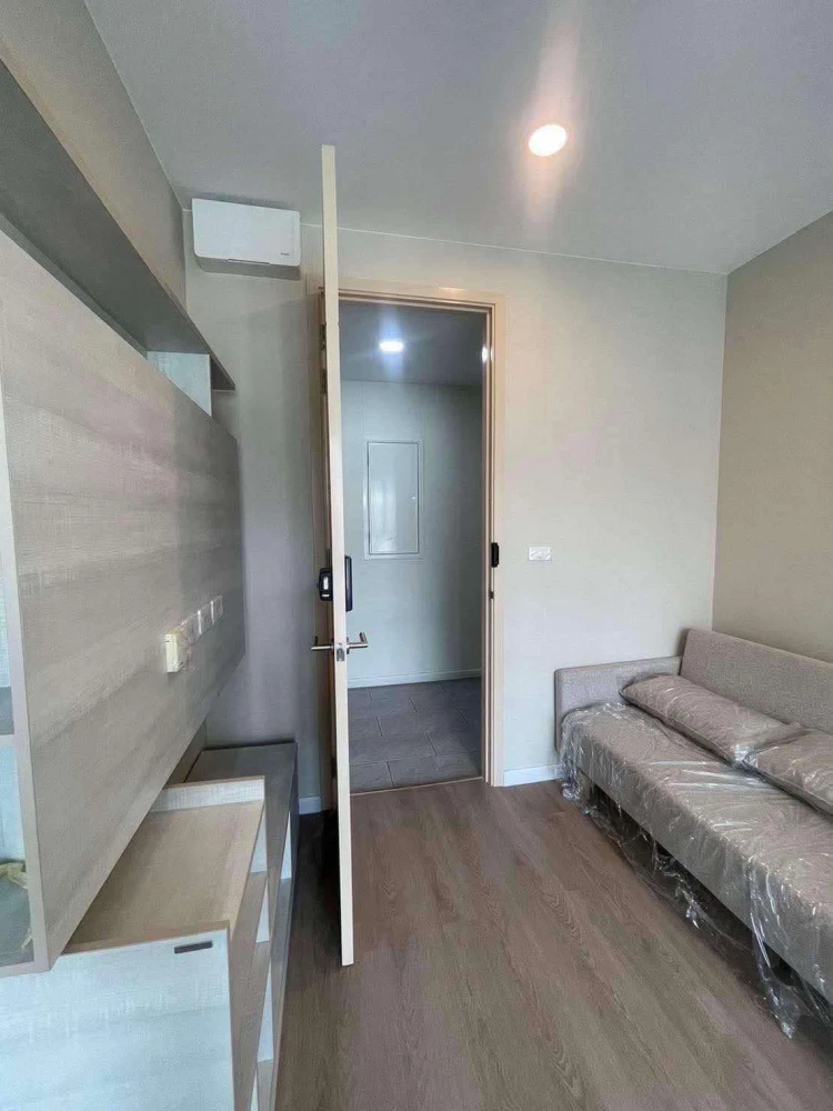 For rent: The Cube Plus Phaholyothin 56, a nice room on the 6th floor. Great location, convenient transportation. Don't miss out!