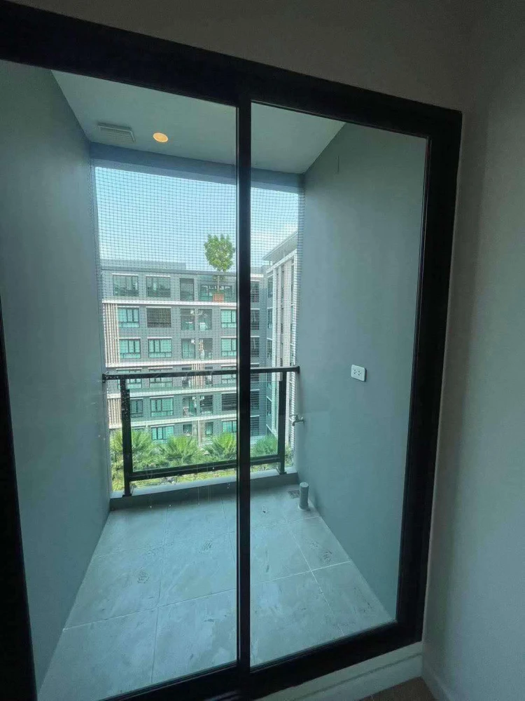 For rent: The Cube Plus Phaholyothin 56, a nice room on the 6th floor. Great location, convenient transportation. Don't miss out!
