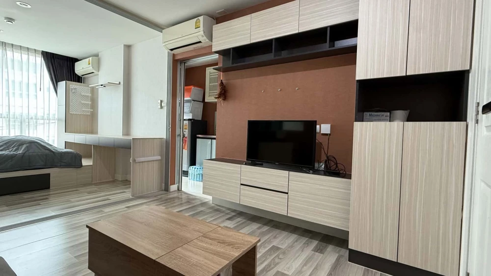 For Rent: The Cube Plus Chaengwattana. Move-in ready unit with full amenities—great price! Book now.