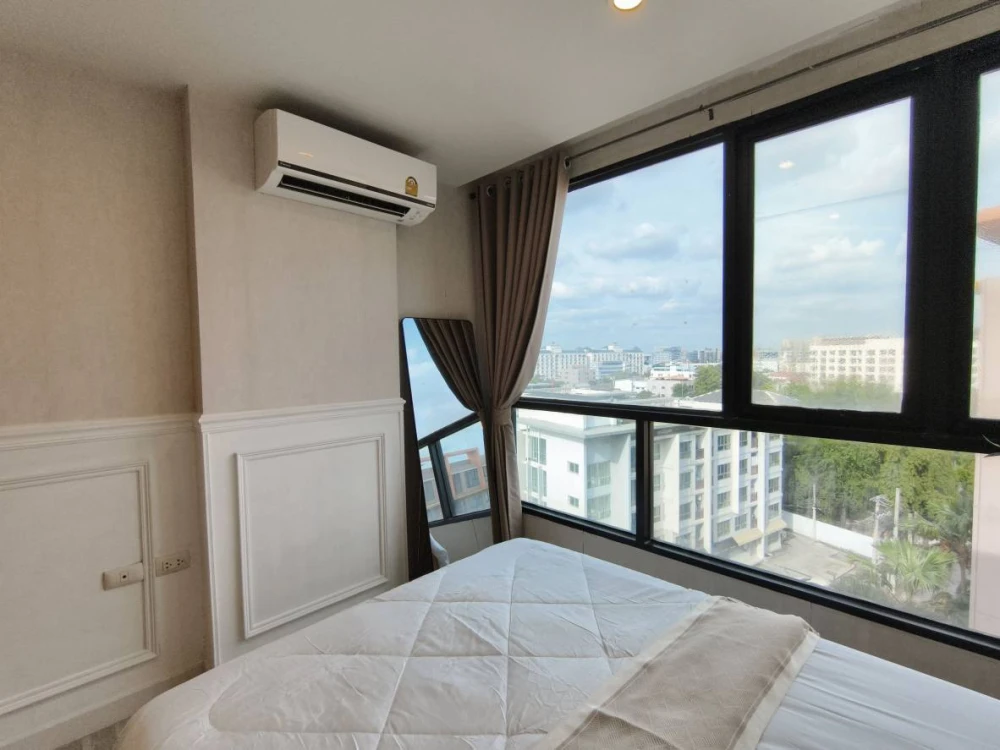 For rent: The Cube Plus Chaengwattana. Ready to move in. Fully furnished and equipped. Just bring your bags and move in. Don't hesitate.