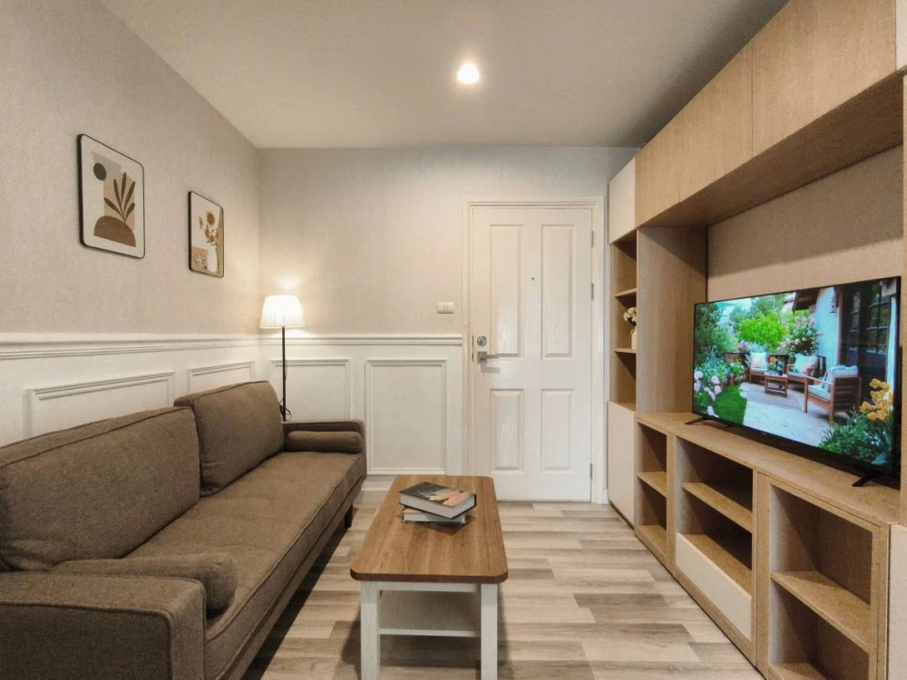 For rent: The Cube Plus Chaengwattana. Ready to move in. Fully furnished and equipped. Just bring your bags and move in. Don't hesitate.