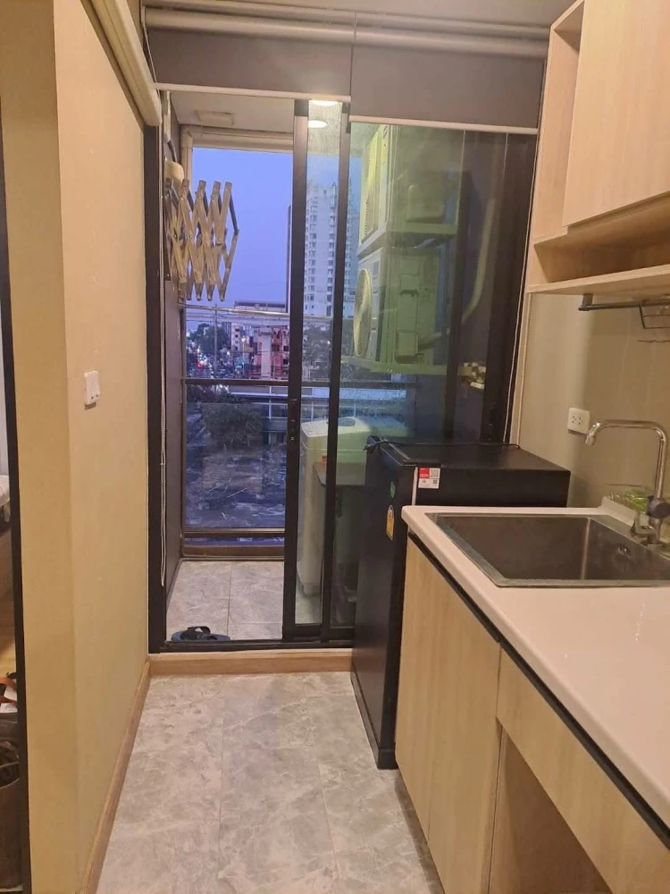 For rent: The Cube South Chaengwattana 15/1, 5th floor, fully furnished room, nice to live in, book now, don't miss out.