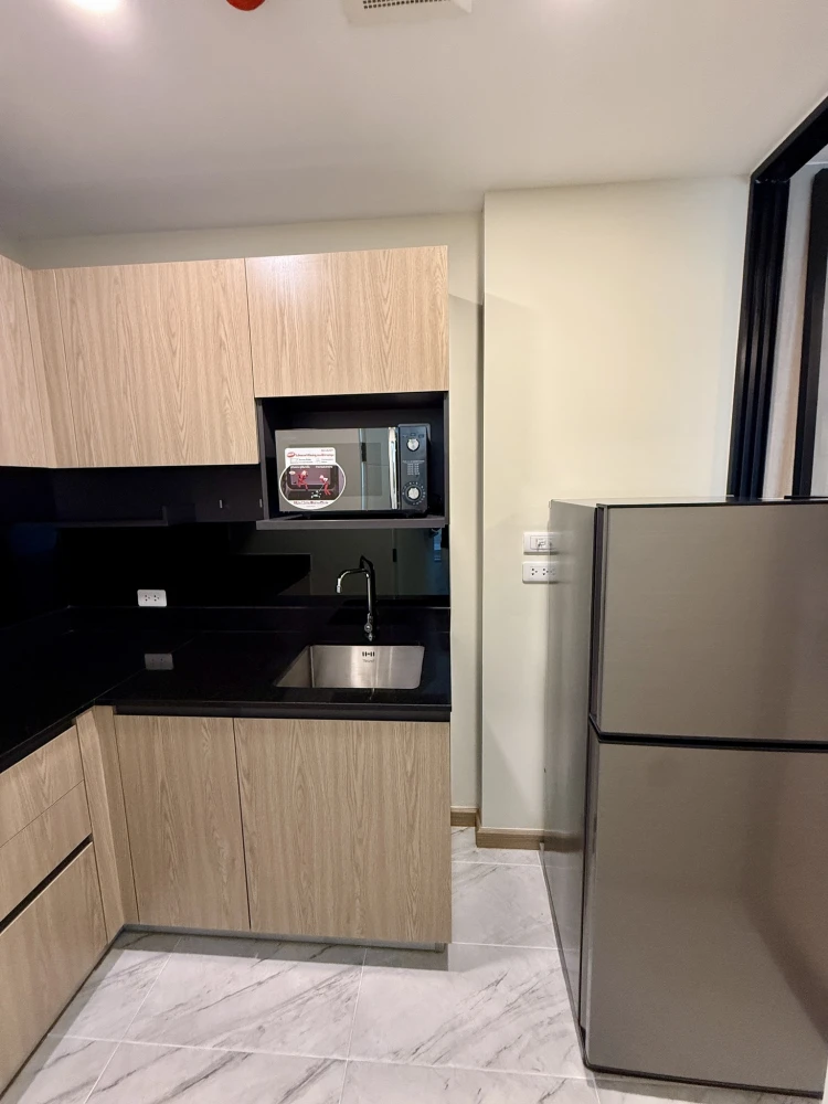 For rent: The Cube Urban Sathorn-Chan, spacious room, lots of usable space, comes with complete furniture, book now.