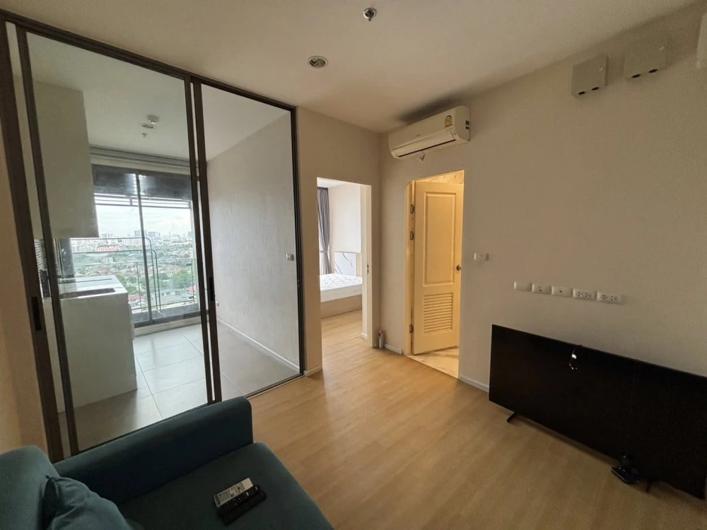 For rent: The Cuvee Tiwanon, a nice room, good location, convenient travel, beautiful view, not blocked, book now.