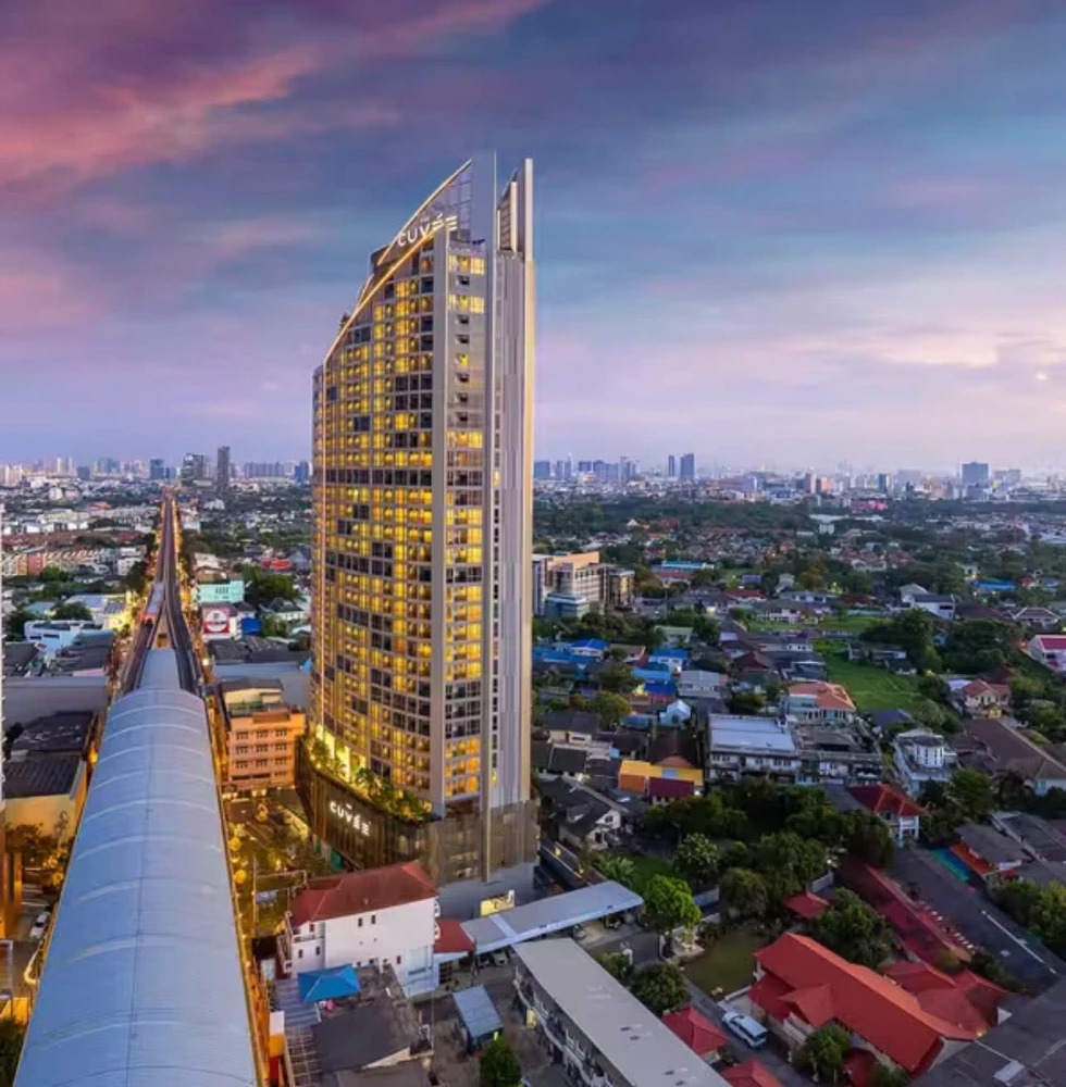 For rent: The Cuvee Tiwanon, corner room, quiet, beautiful view, very livable, hurry and book now, don't miss out+++
