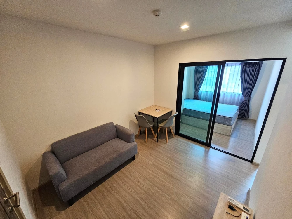For rent: The Diamond Nawa Nakhon-Taladthai, 2nd floor, nice room, comes with complete decoration.