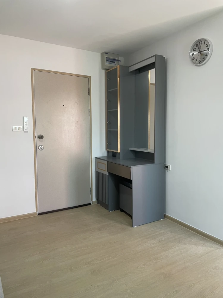 For rent: The Diamond Nawa Nakhon-Taladthai, 3rd floor, fully furnished, very livable. Book now! (Urgent!)