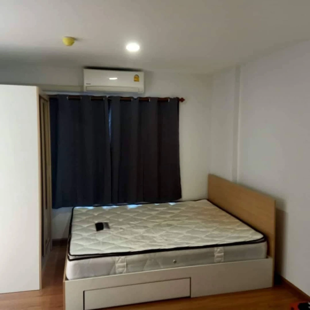For rent: The Diamond Nawa Nakhon-Taladthai, 4th floor, nice room, comes with decorations ready to move in, book now.