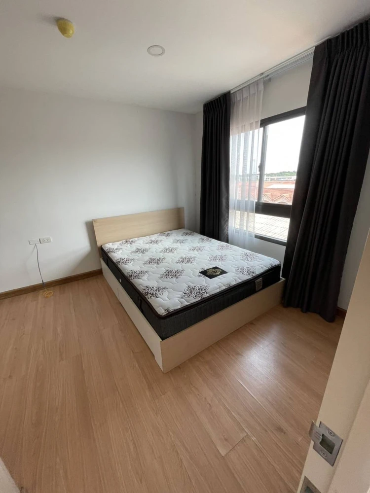 For rent: The Diamond Nawa Nakhon-Taladthai, 4th floor, fully furnished room, ready to move in, book now, urgently.