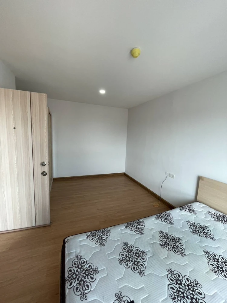 For rent: The Diamond Nawa Nakhon-Taladthai, 4th floor, fully furnished room, ready to move in, book now, urgently.