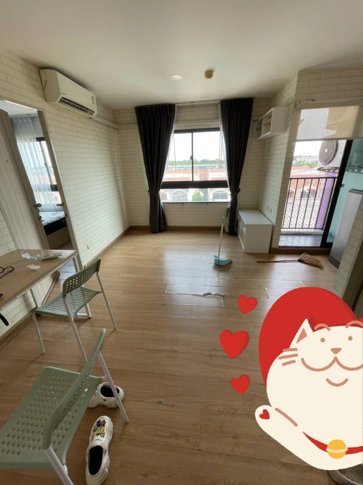 For rent: The Diamond Nawa Nakhon-Taladthai, 4th floor, fully furnished room, ready to move in, book now, urgently.