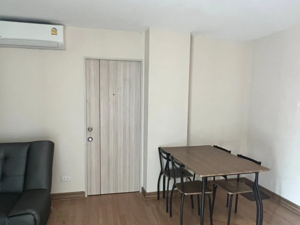 For rent: The Diamond Nawa Nakhon-Taladthai, 6th floor. Nice, fully furnished unit. Book now! (Urgent!)