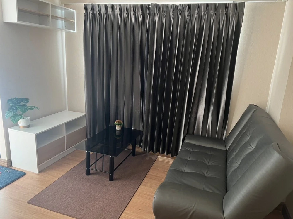 For rent: The Diamond Nawa Nakhon-Taladthai, 6th floor. Nice, fully furnished unit. Book now! (Urgent!)