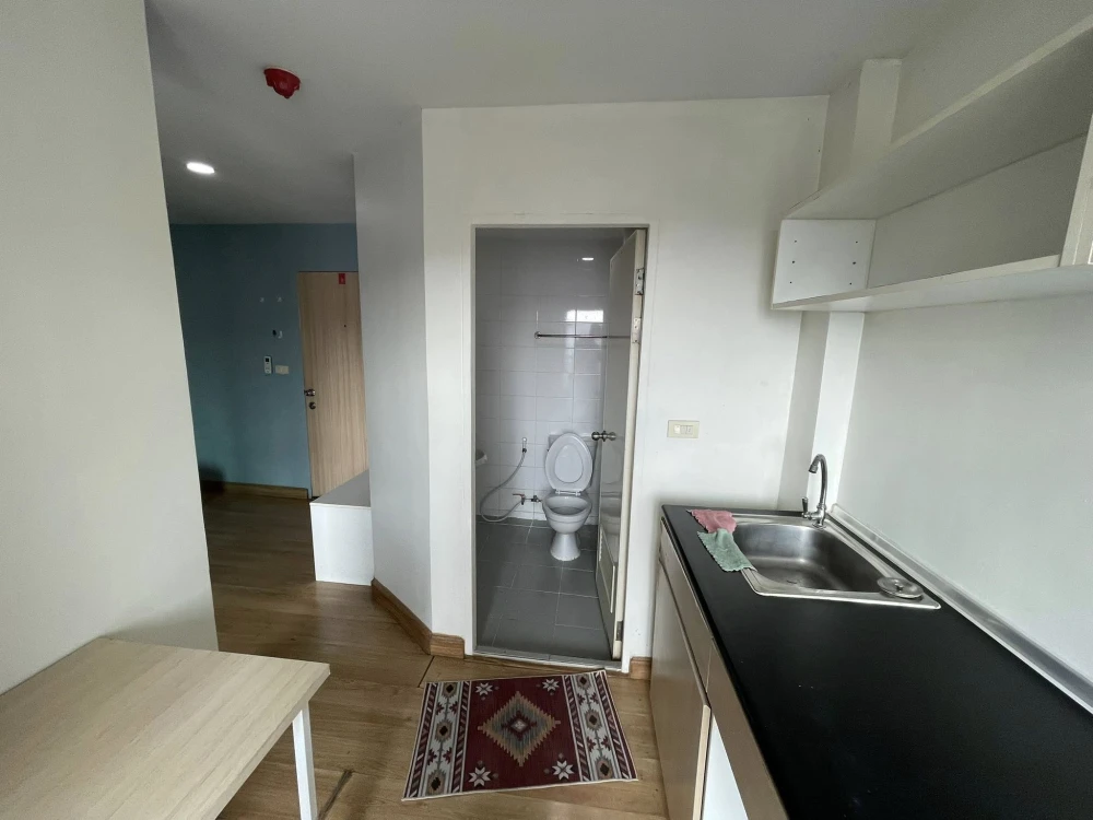For rent: The Diamond Nawa Nakhon-Taladthai, 8th floor, nice room, fully furnished, hurry and book now, urgent.