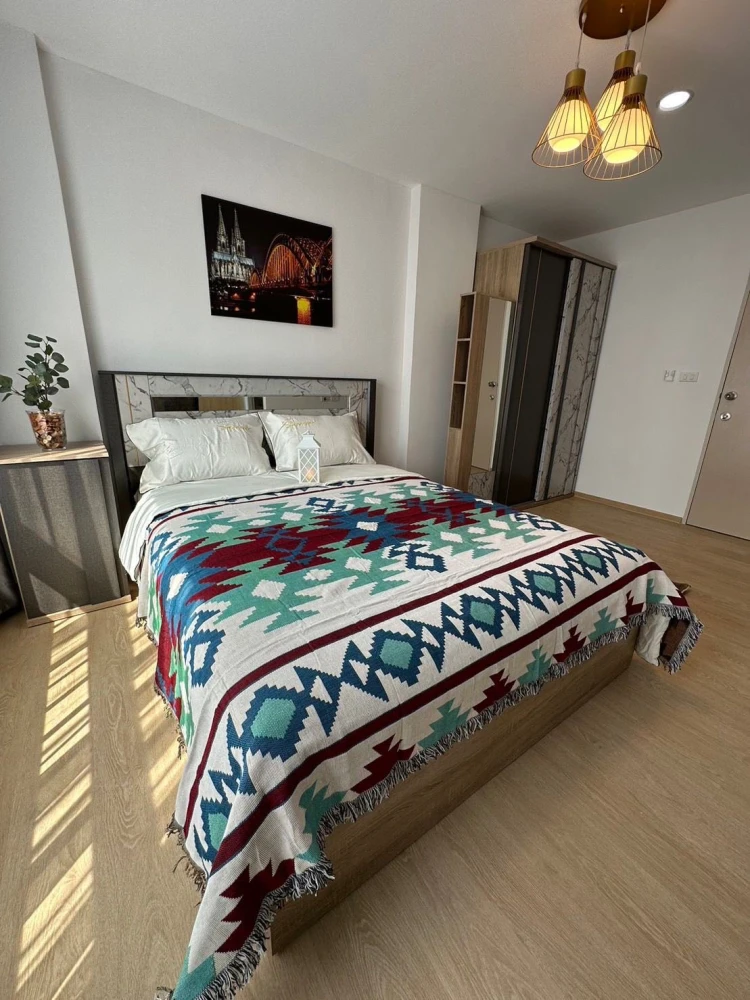 For rent: The Diamond Nawa Nakhon-Taladthai, 8th floor. Beautiful and comfortable room. Book now!