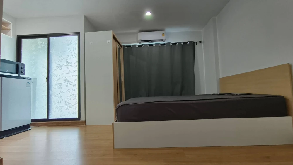 For rent: The Diamond Nawa Nakhon-Taladthai, 8th floor, fully furnished, very livable. Book now!