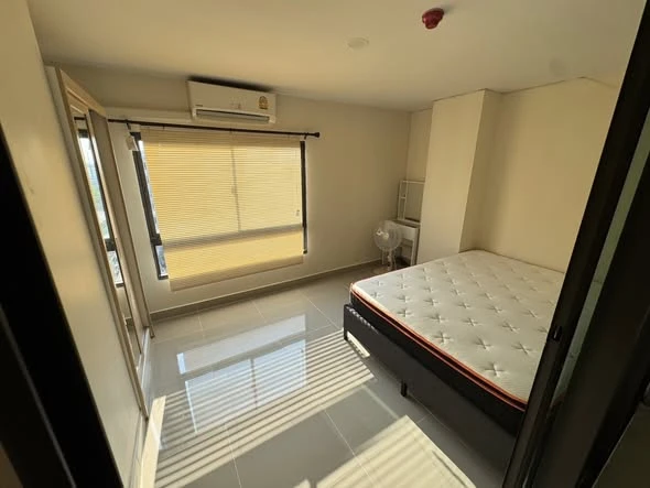 For rent: The Diamond Nawa Nakhon-Taladthai, 8th floor, fully furnished, very comfortable. Book now!