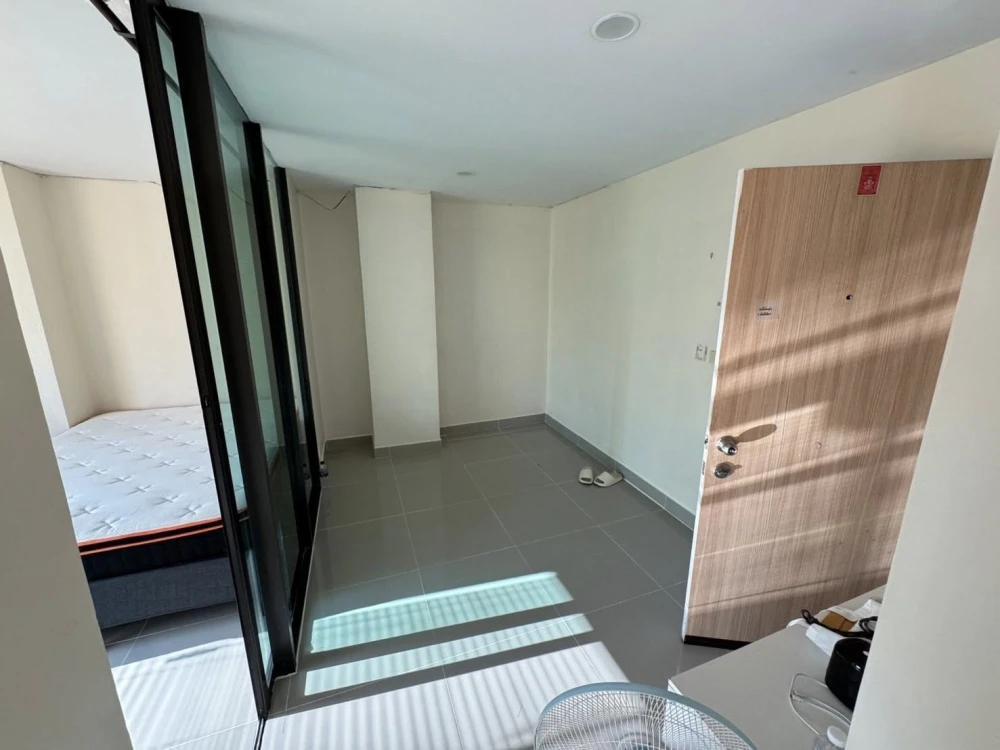 For rent: The Diamond Nawa Nakhon-Taladthai, 8th floor, fully furnished, very comfortable. Book now!