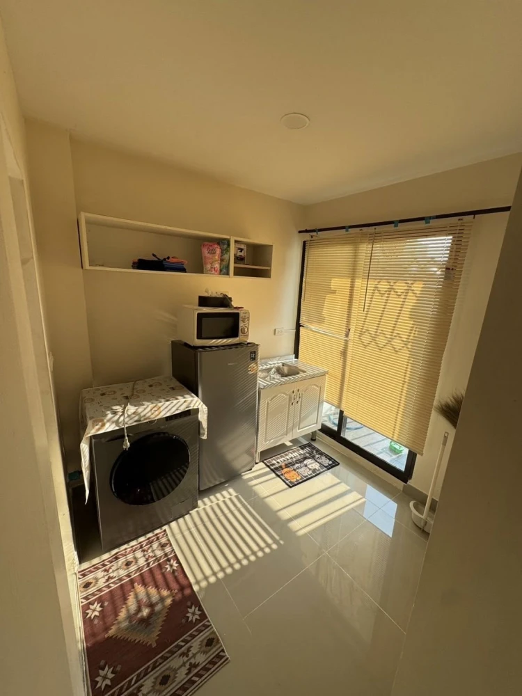For rent: The Diamond Nawa Nakhon-Taladthai, 8th floor, fully furnished, very comfortable. Book now!