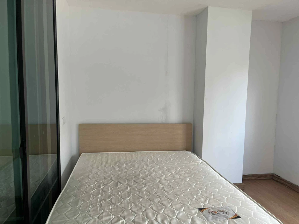 For rent: The Diamond Nawa Nakhon-Taladthai, fully furnished room, ready to move in, book now, urgently.