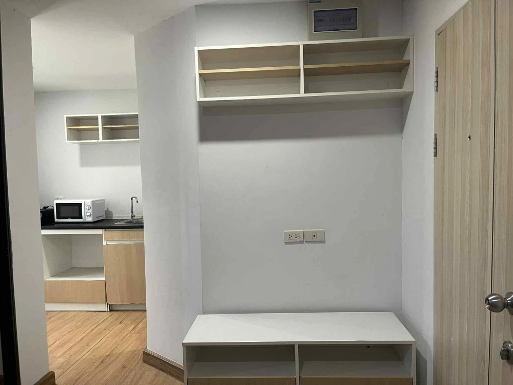 For rent: The Diamond Nawa Nakhon-Taladthai, fully furnished room, ready to move in, book now, urgently.
