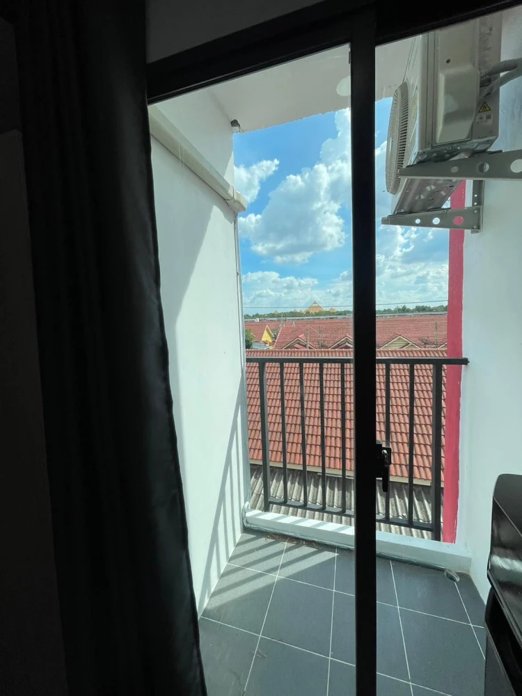 For rent: The Diamond Nawa Nakhon-Taladthai, a nice room with complete decorations. Book now!