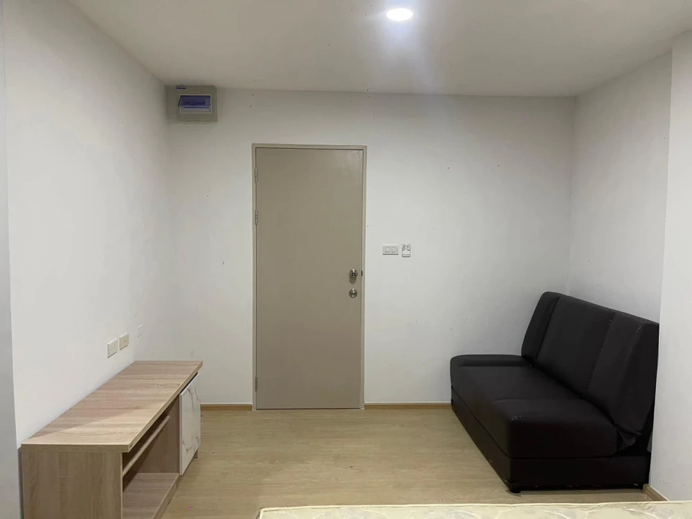 For rent: The Diamond Nawa Nakhon-Taladthai, a nice room with complete decorations. Book now!