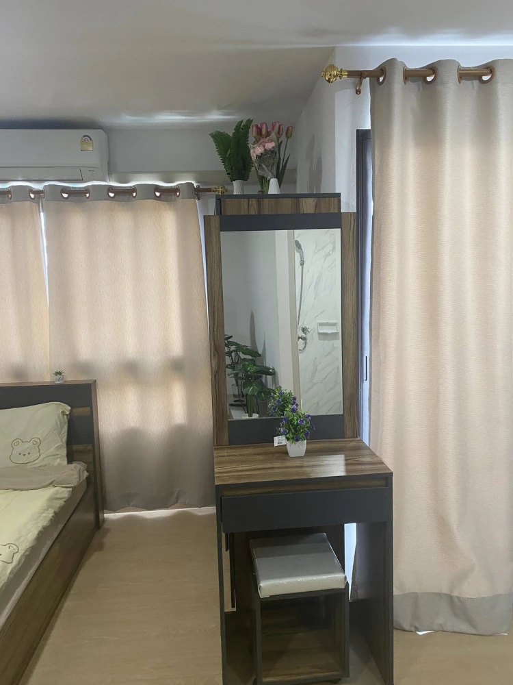 For rent: The Diamond Nawa Nakhon-Taladthai, a nice room with complete furniture at a great price. Hurry and book now!