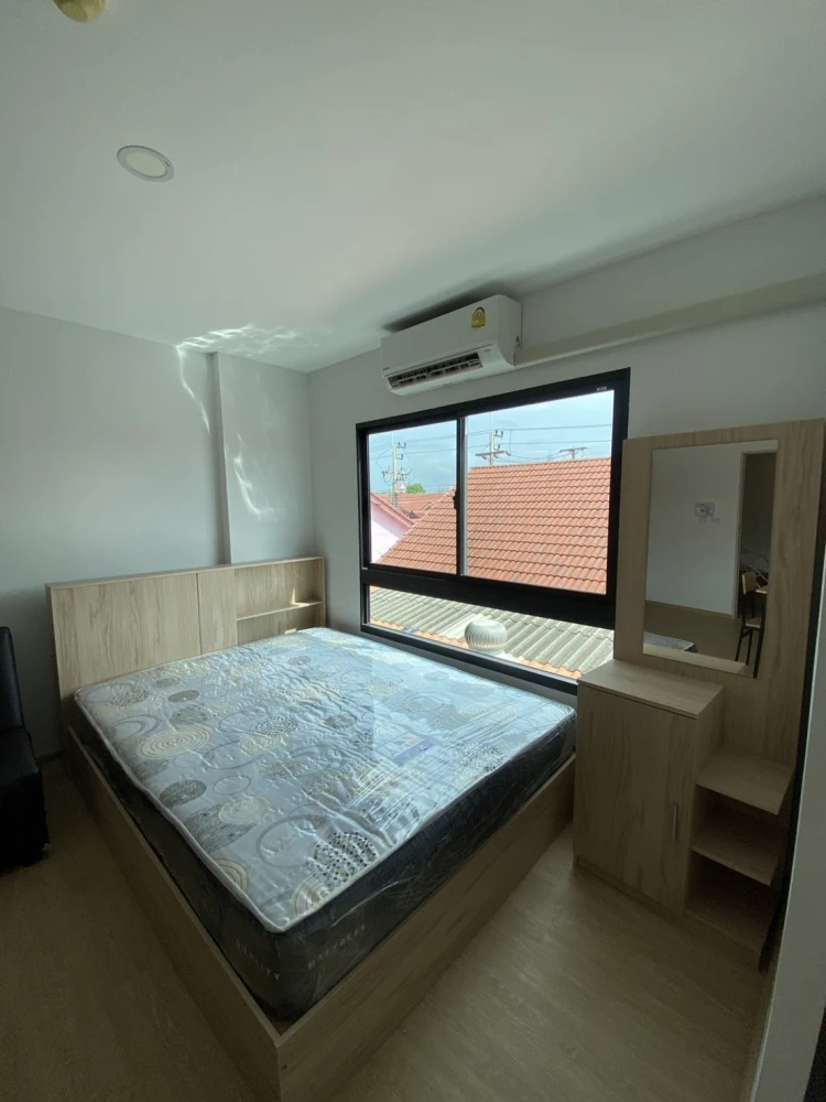 For rent: The Diamond Nawa Nakhon-Taladthai, a nice room, fully furnished, affordable price.