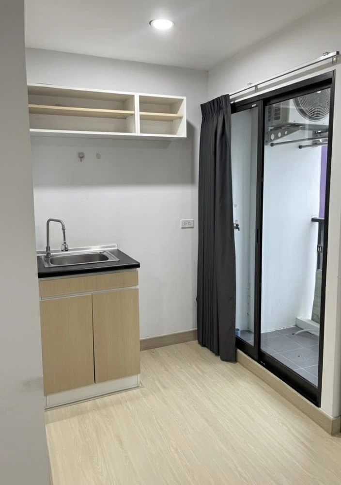 For rent: The Diamond Nawa Nakhon-Taladthai, ready to move in, fully furnished, just bring your bags and move in. Hurry and reserve before it's too la