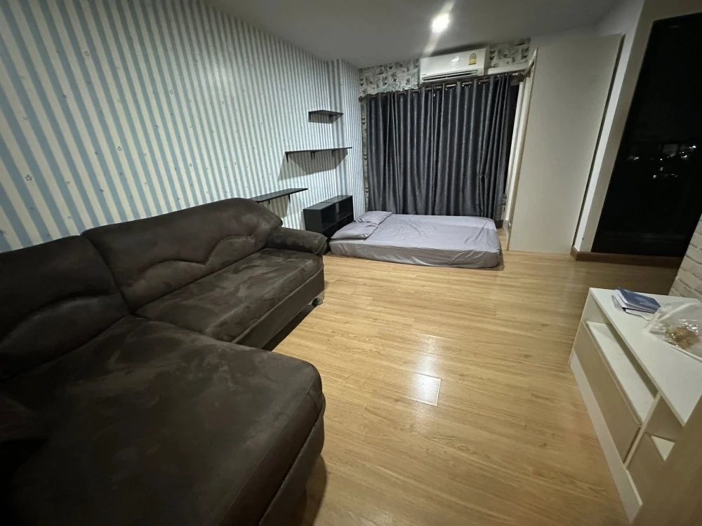 For rent: The Diamond Nawa Nakhon-Taladthai, fully furnished room, just bring your suitcase and move in. This price is hard to find, hurry and reserve