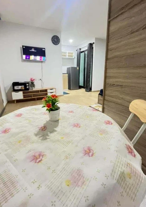 For rent: The Diamond Nawa Nakhon-Taladthai, fully furnished room, ready to move in. Interested? Book now, don't wait.