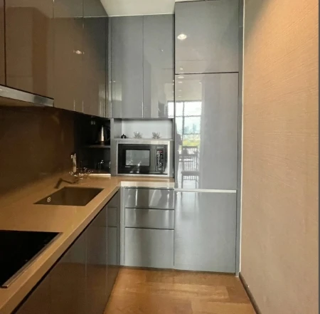 For rent: The Diplomat Sathorn, 20th floor, fully furnished, very livable. Book now, don't miss out!